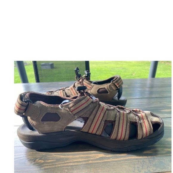 Size 10.5 Hiking Water Sport Sandals Men\'s main image 4